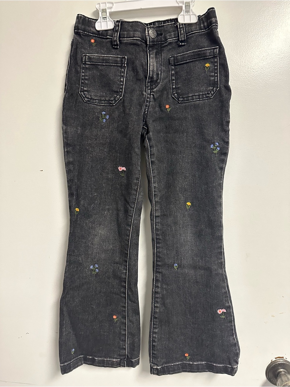 Like new! Black Embroidered Floral girls Jeans